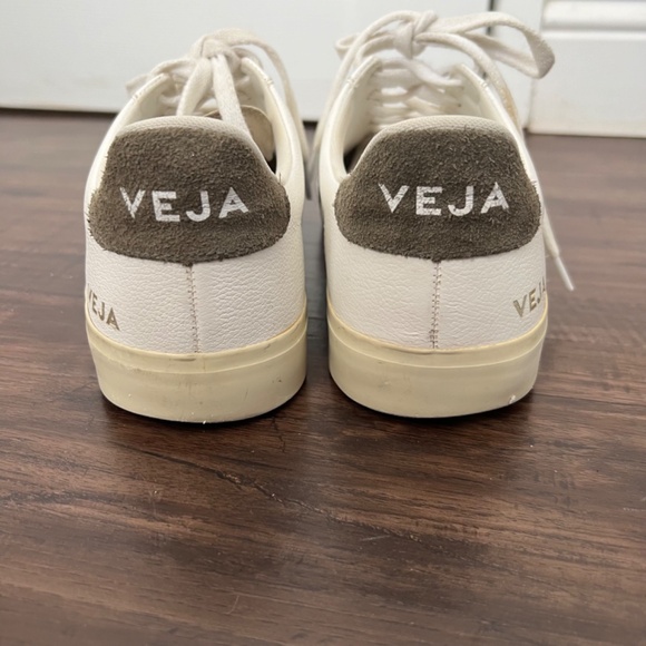 Veja Campo Sneaker size 10 - Picture 7 of 14